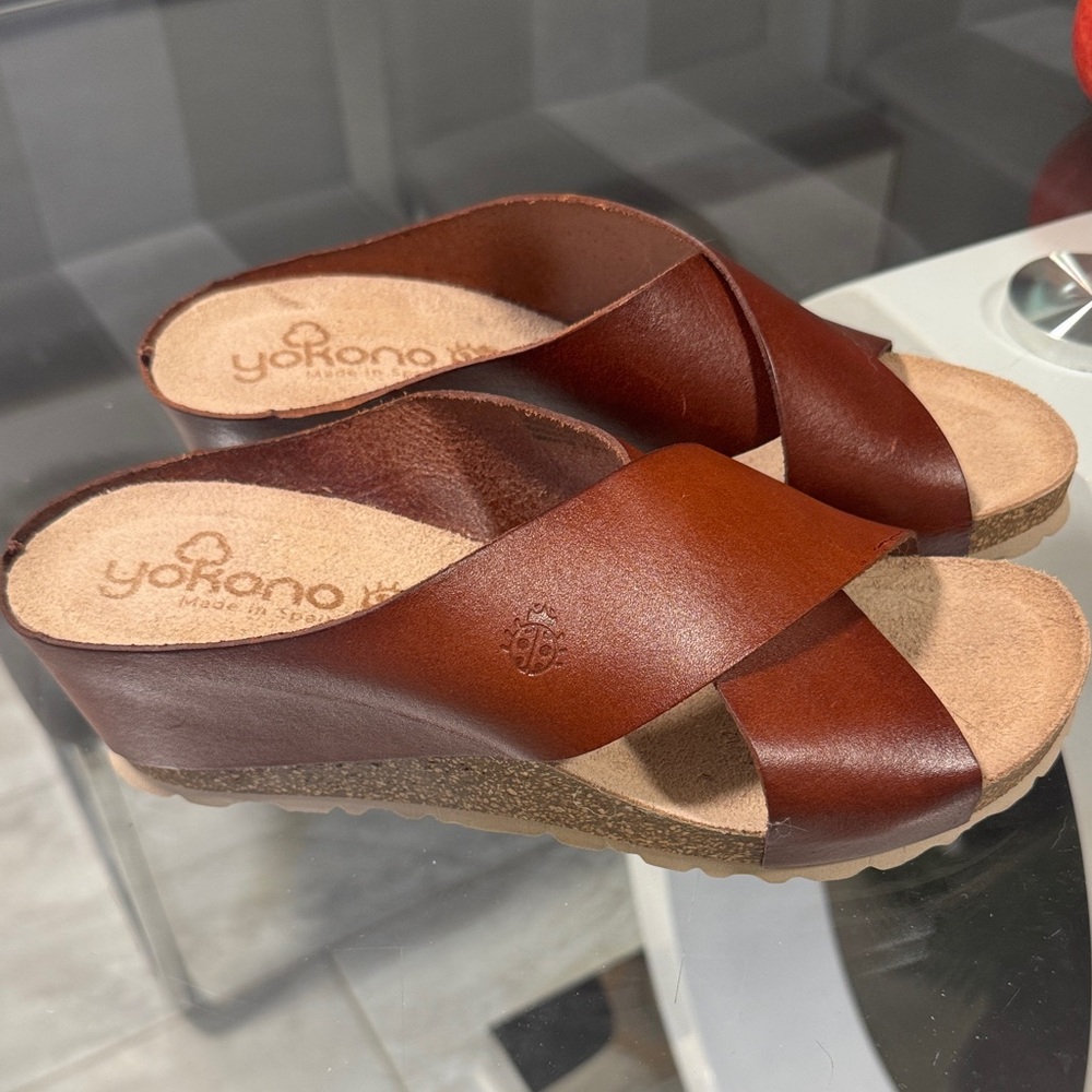 Women's Brown Leather Sandals